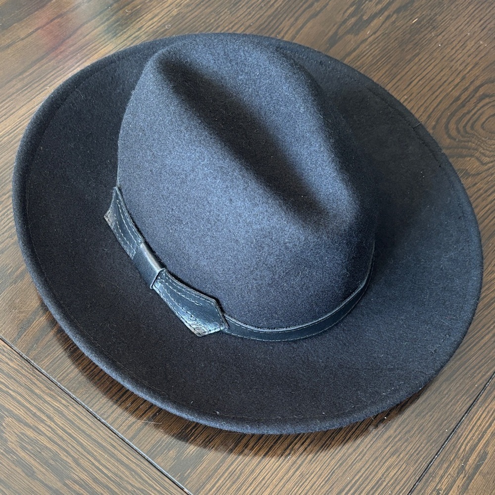 Galliano Sorbatti Black Felt Hat with Subtle Gold Logo